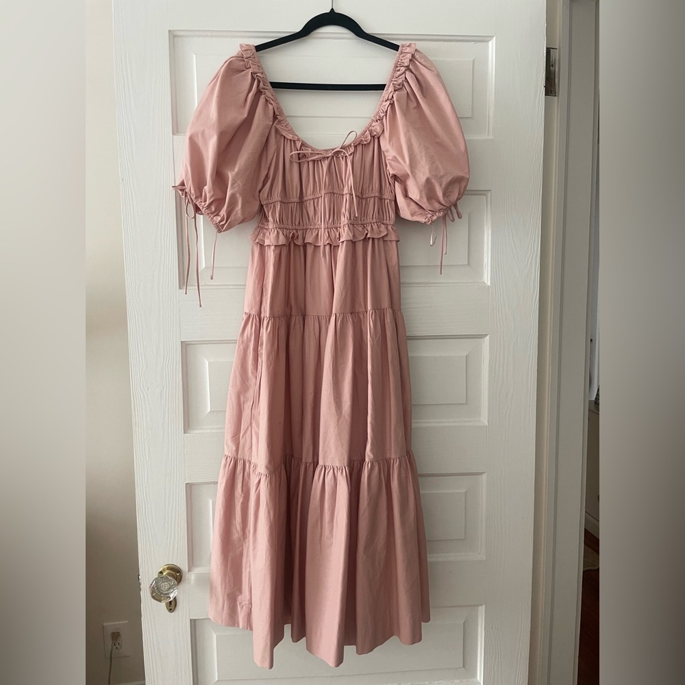 En Saison Brielle dress in pink.